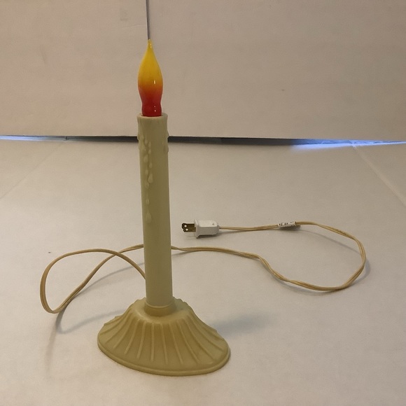 Vintage Electric Plug-In Drip Candolier Plastic Christmas Candle (Single) w/Bulb - Picture 14 of 16